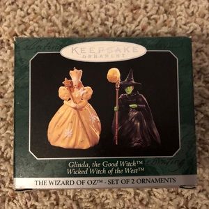 Hallmark Wizard of Oz Ornament set. 1997. NIB